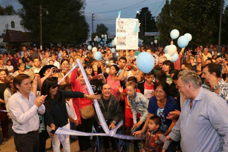 San Miguel: inauguracion de pavimento en Barrio Mitre