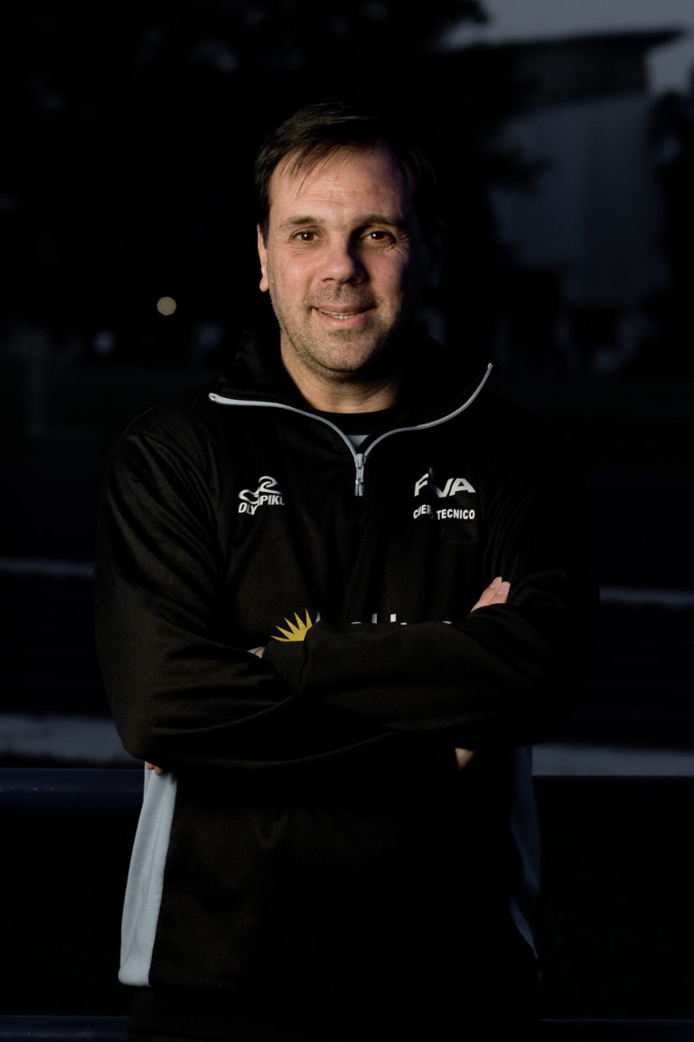 San Miguel: Charla clinica con el ex entrenador de la Seleccion Nacional de Voley Javier Weber