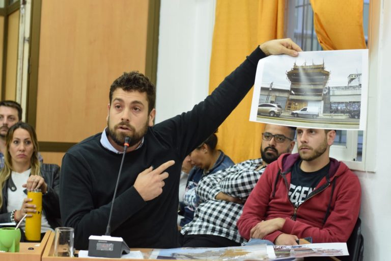 Hurlingham caliente – Lucas Delfino: “Este gobierno municipal es un corso”