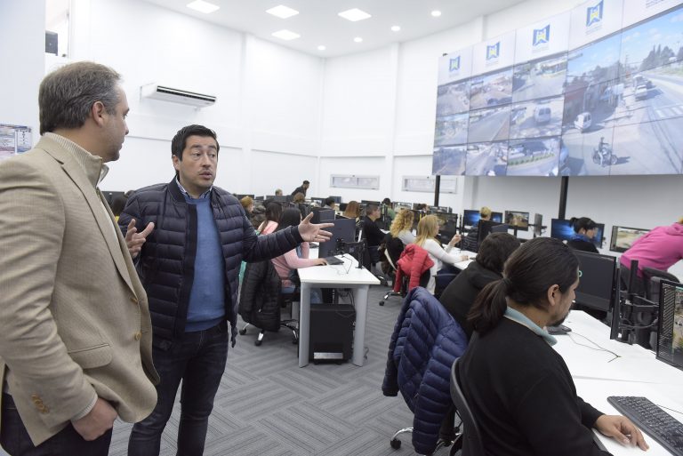 Leo Nardini recorrió el Centro de Monitoreo junto a Matías Stevanato