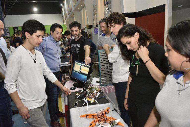 Se realizó la 5º Expo Educativa de Malvinas Argentinas   