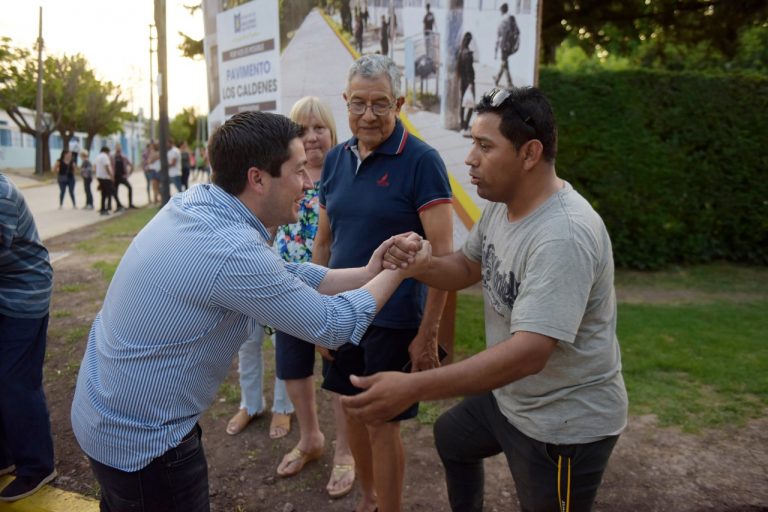 Nardini inauguró una nueva obra de pavimento en Tortuguitas