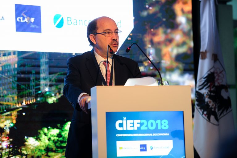 SEMINARIO INTERNACIONAL DE ECONOMÍA Y FINANZAS