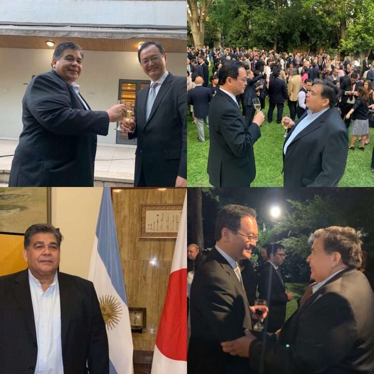 Celebrando el año nuevo en la residencia del Embajador de Japón en la Argentina Takahiro Nakamae