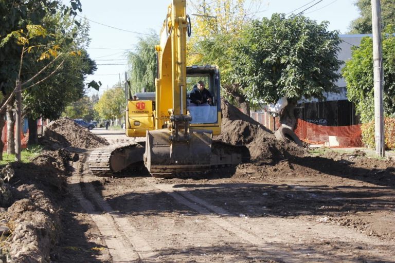 San Miguel avanza con importantes obras de pavimentación, hidráulicas y cloacas