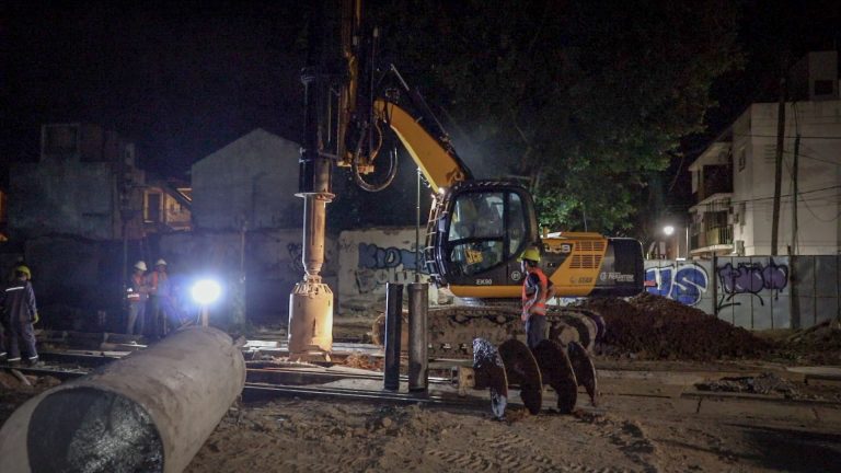 Posse supervisó el avance del nuevo túnel de la calle Brown