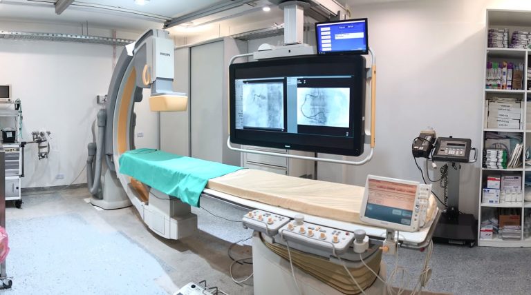 San Isidro abre una sala de hemodinamia e intervencionismo cardiovascular única en zona norte