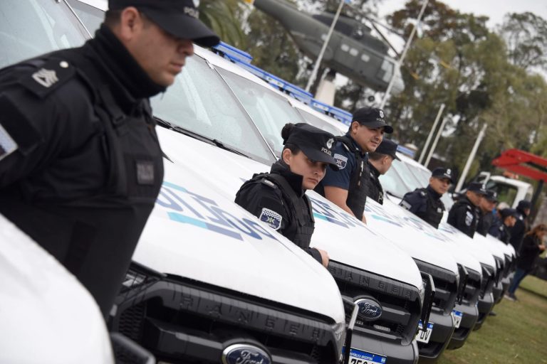 Malvinas Argentinas: se realizó la entrega de 20 patrulleros a la Policía de la Provincia de Buenos Aires