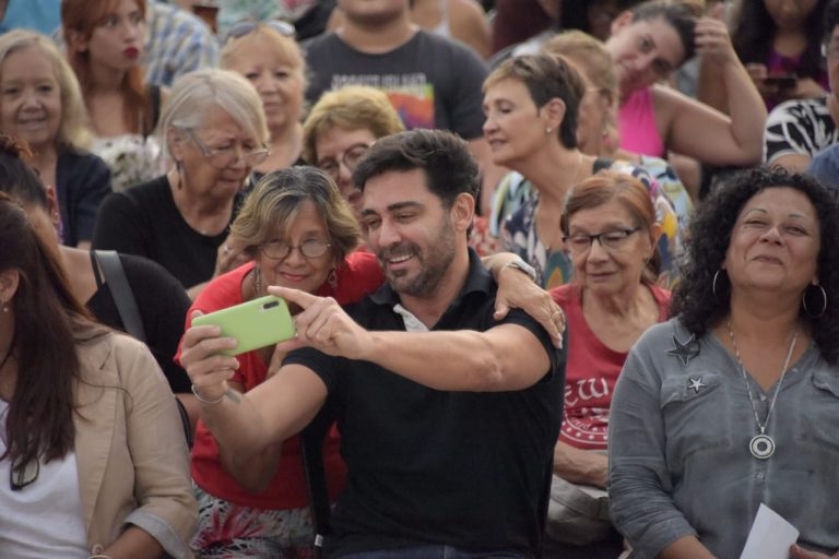 “Velada de Ballet bajo las Estrellas” fue un éxito en Malvinas Argentinas