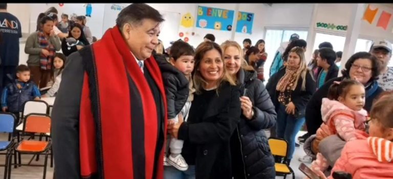 El intendente Mario Ishii visito el Centro de Primera Infancia