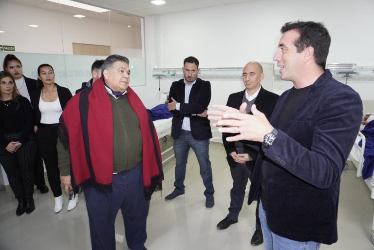 EL INTENDENTE MARIO ISHII PUSO EN MARCHA EL SERVICIO DE CIRUGÍAS DEL HOSPITAL MUNICIPAL “RUBÉN CAPORALETTI”