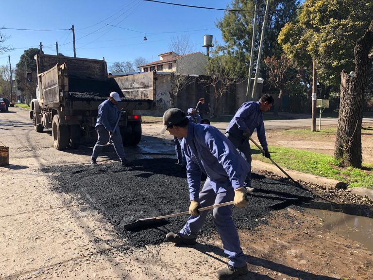 TRABAJOS DE MANTENIMIENTO EN LAS CALLES EN JOSÉ C. PAZ