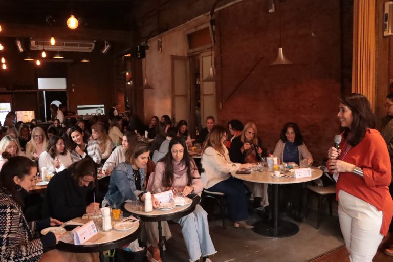 Encuentro con mujeres emprendedoras de San Miguel