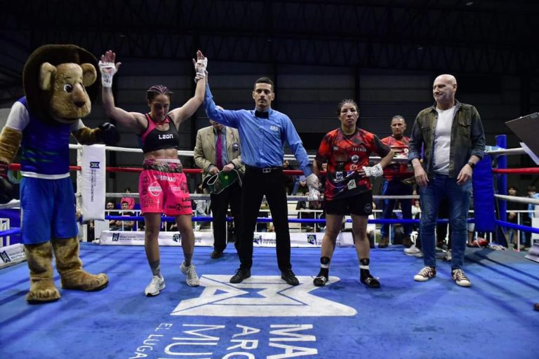 Florencia Juárez se llevó el título Sudamericano Gallo en la última “Velada de Boxeo” del Polideportivo Braian Toledo