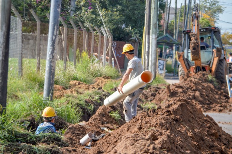 CONTINUAMOS CON LAS OBRAS CLOACALES EN JOSÉ C. PAZ
