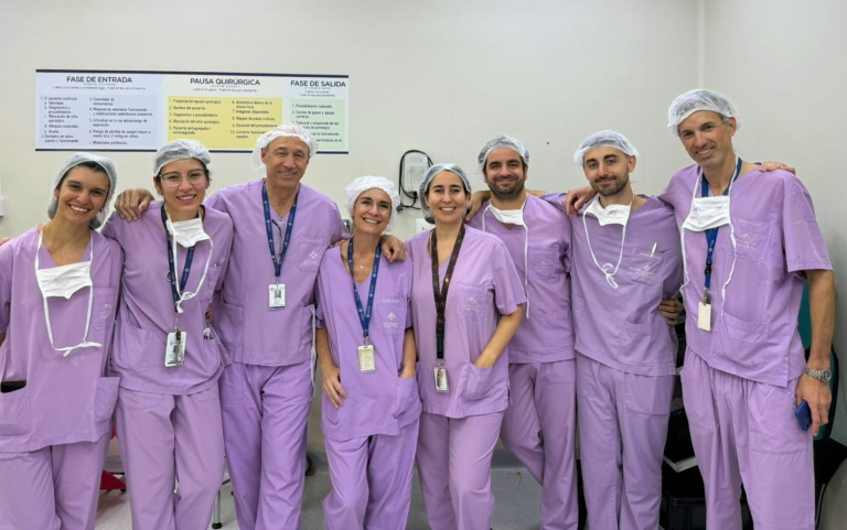 Innovación en cáncer de mama: se realizó la primera mastectomía endoscópica de Argentina en el Hospital Universitario Austral